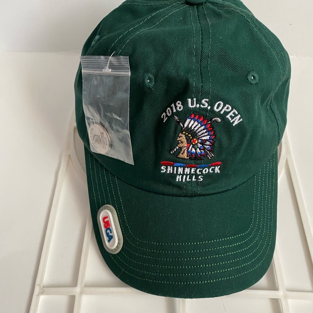 Preowned 2018 U.S.Open Shinnecock Hills Hat with Ball Marker. Green. Adjustable